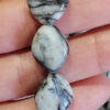 6 cuentas de piedra jasper rombo blanco y negro - Imagen 2