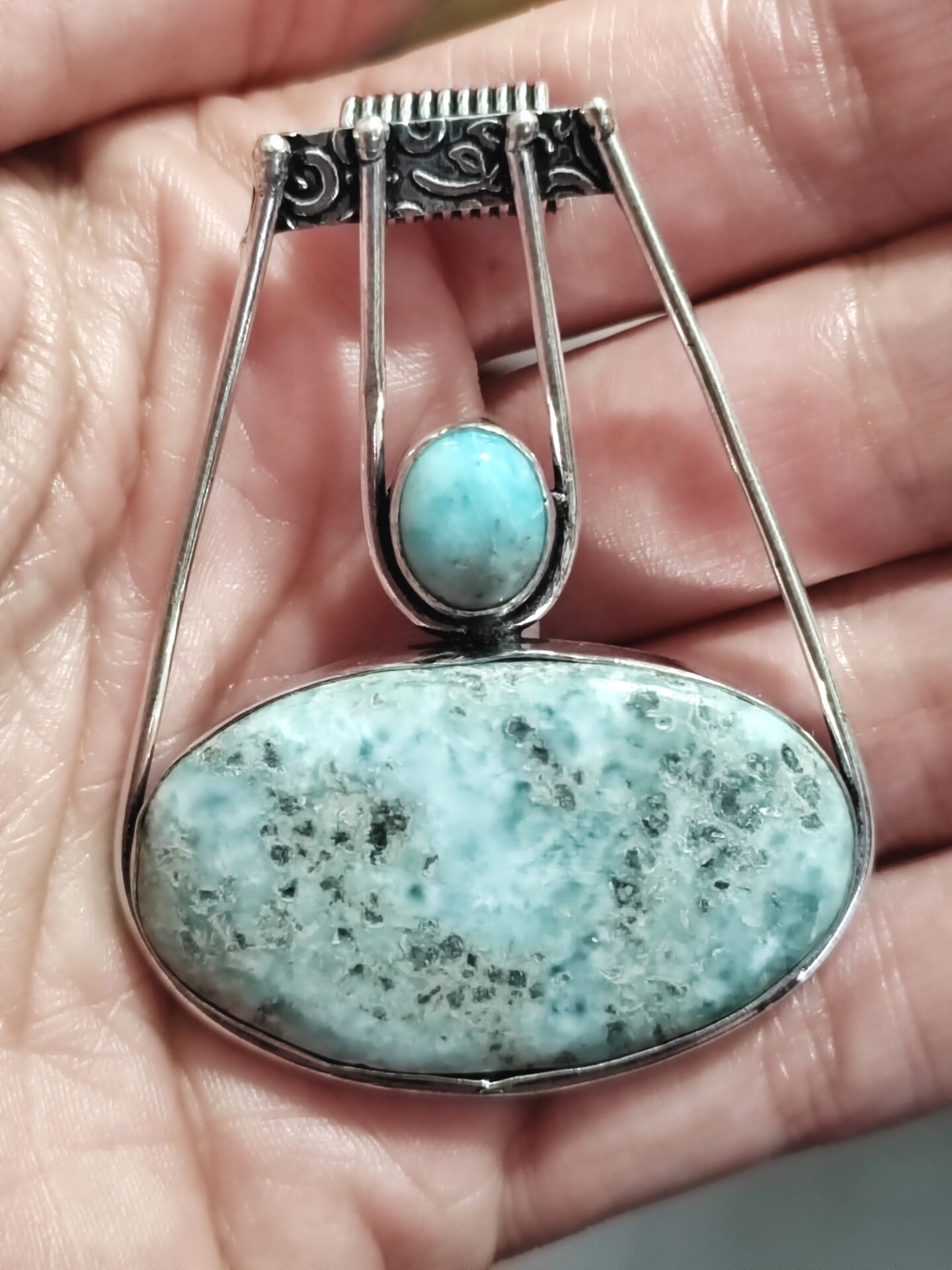 colgante de larimar