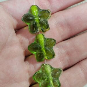 1 cuenta estrella verde 15mm