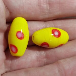 1 cuenta murano barril amarillo lunares 23x12mm