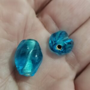 1 cuenta de cristal de murano azul retorcido 13x9mm