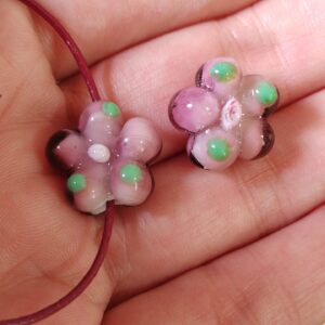 1 cuenta murano flor morada 16mm