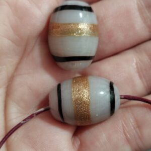 1 cuenta ovalada morada 20x15mm