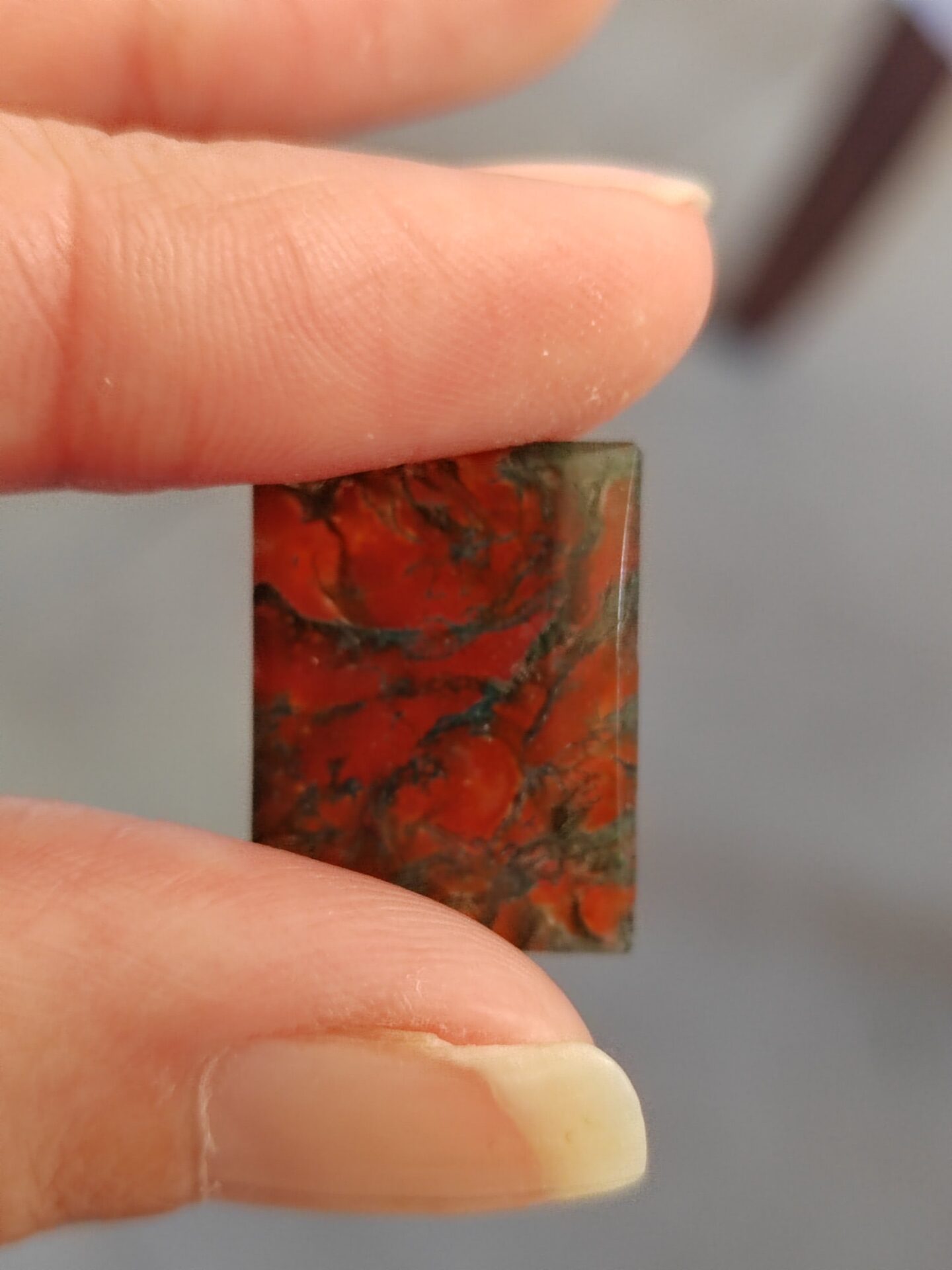 cabujón ágata musgo roja 25x15mm