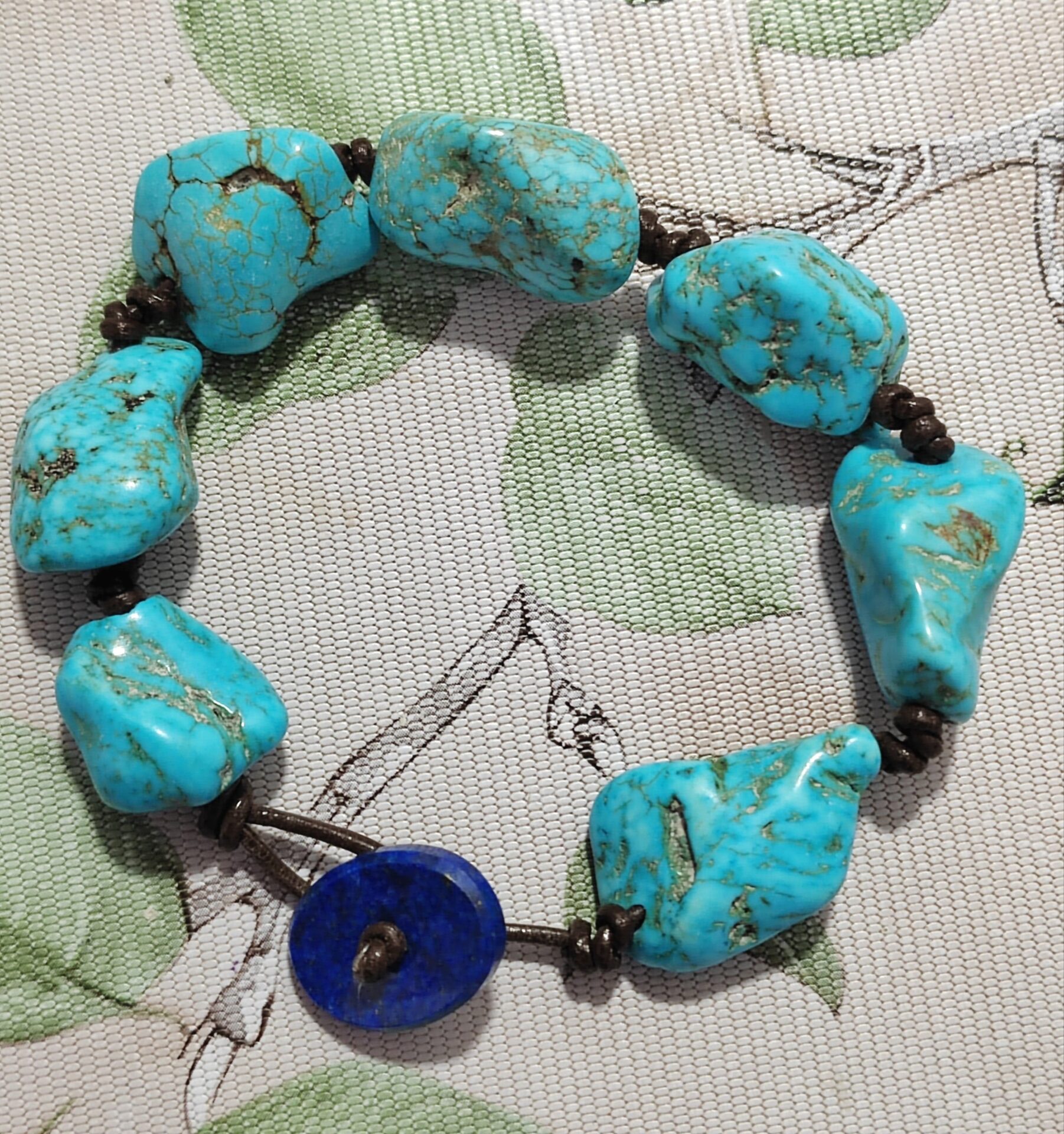pulsera de turquesas y lapislázuli en cuero - Imagen 2
