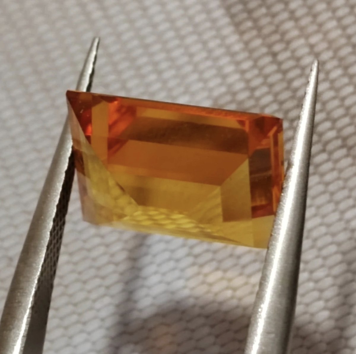 zafiro topacio step cut 11x9mm - Imagen 2