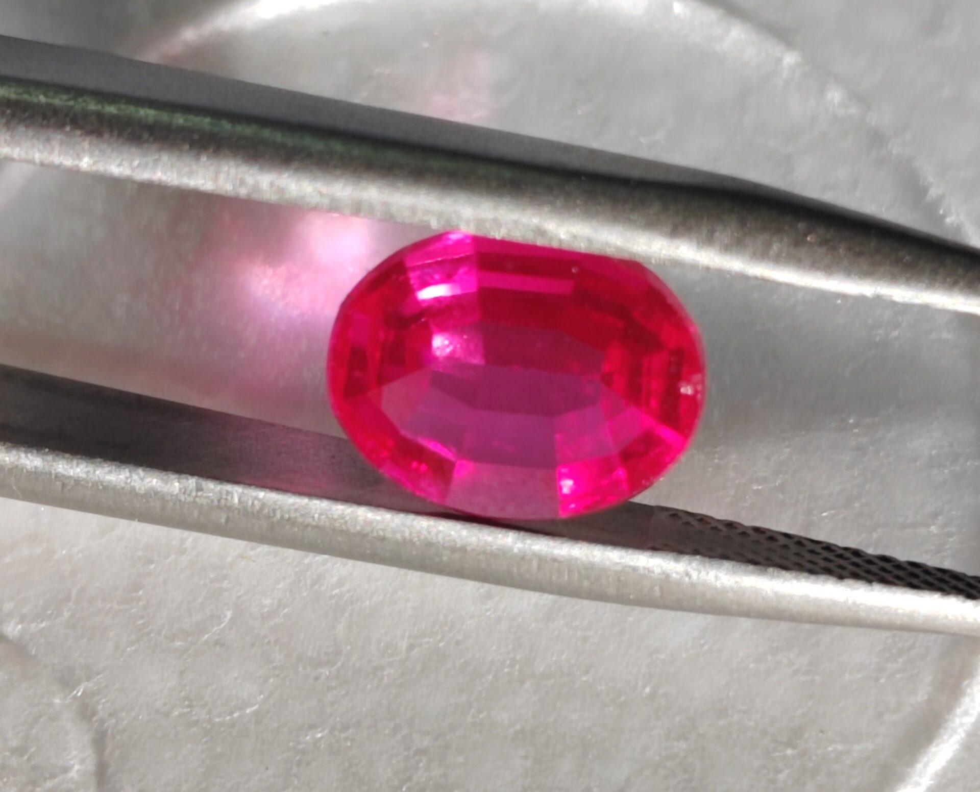 Rubí oval Dámero 9x7mm