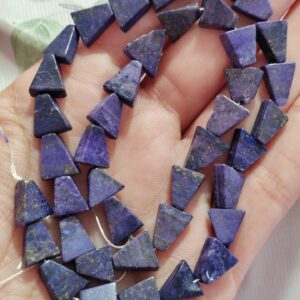 hilo de lapislázuli triángulos 9x7mm