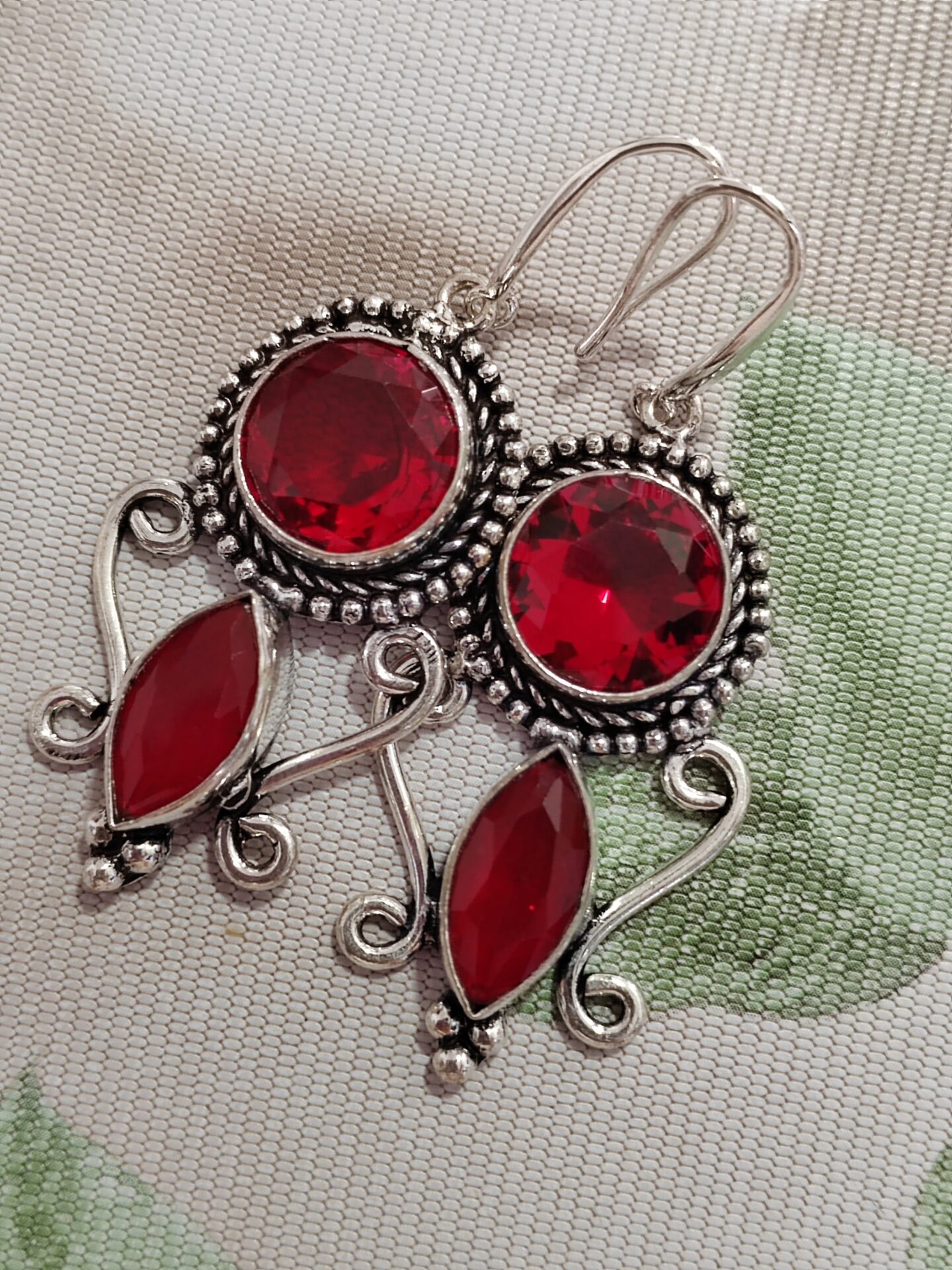 pendientes de granates y rubies