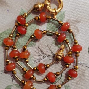 collar de aventurinas naranjas
